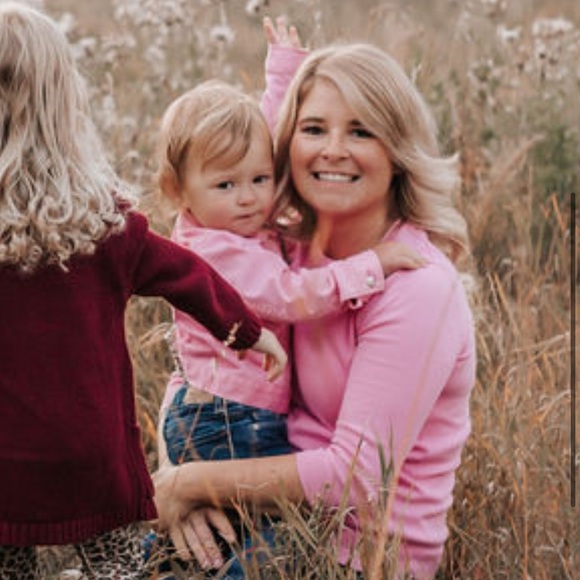 Meet your Posher, Ashley - Picture 1 of 1